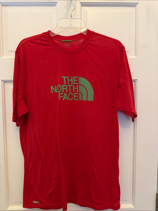 The North Face Other - The North Face Red Short Sleeve Tee with Green Logo